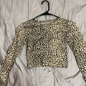 Adika leopard cropped long sleeve